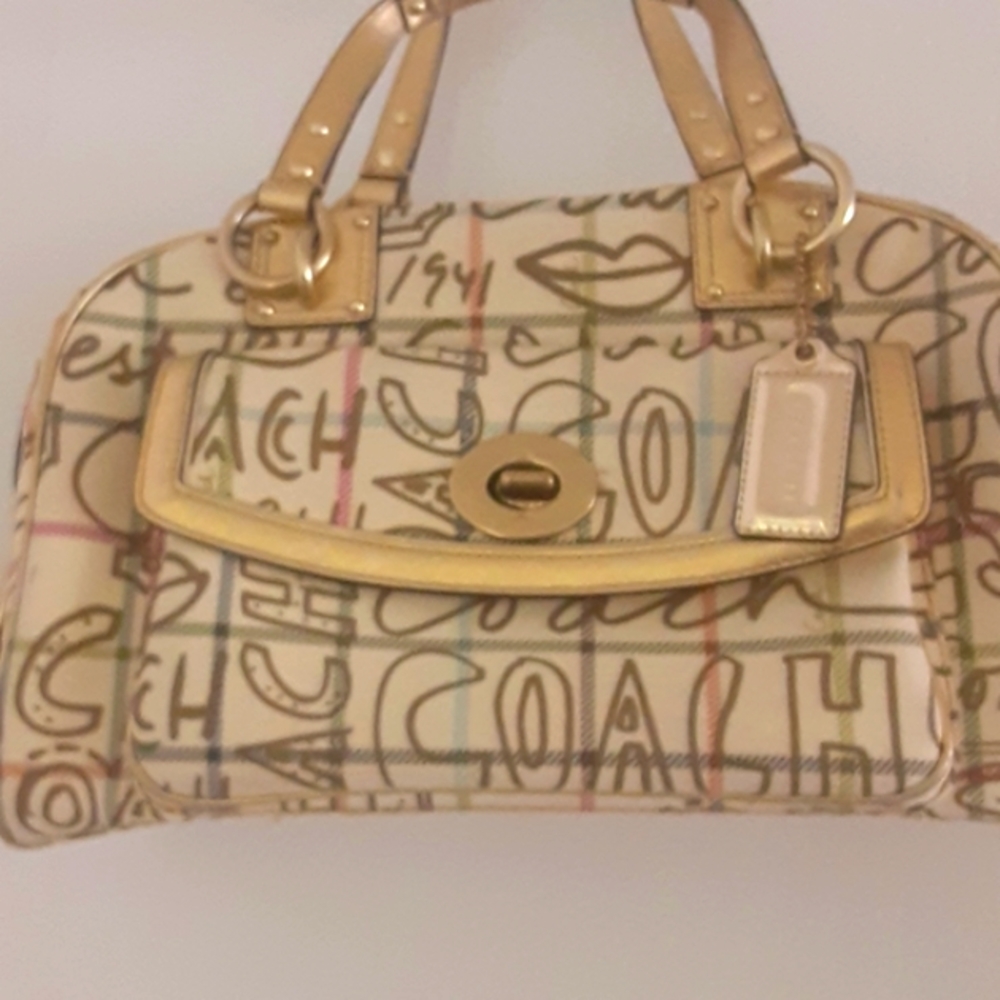 Large pre owned coach chelsea gold tattersall Graffiti purse serial H0968-F13186 - Picture 3 of 8